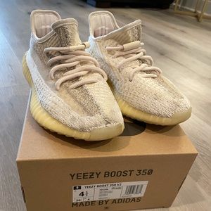 Yeezy Boost 350 size 4.5